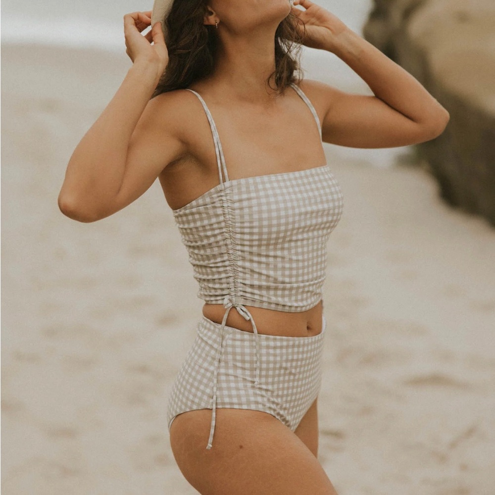Geode August Swim Set